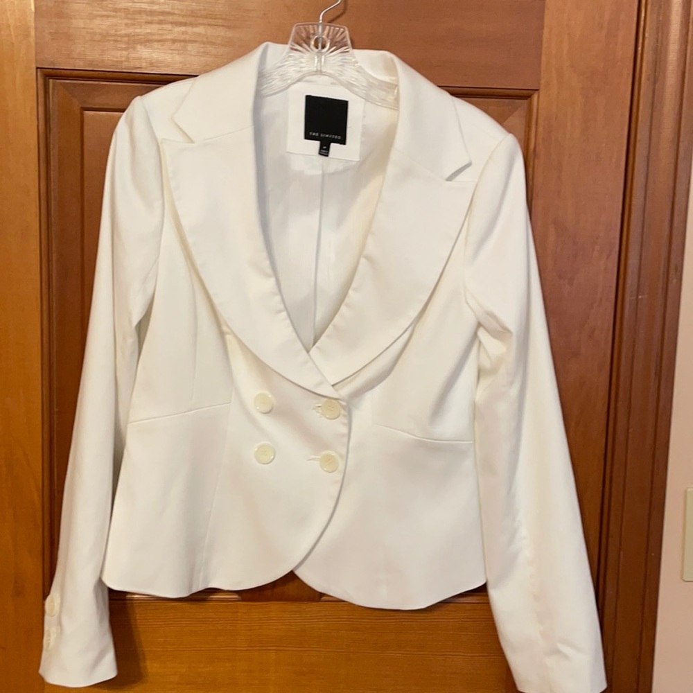 The LIMITED Double Breasted lined blazer